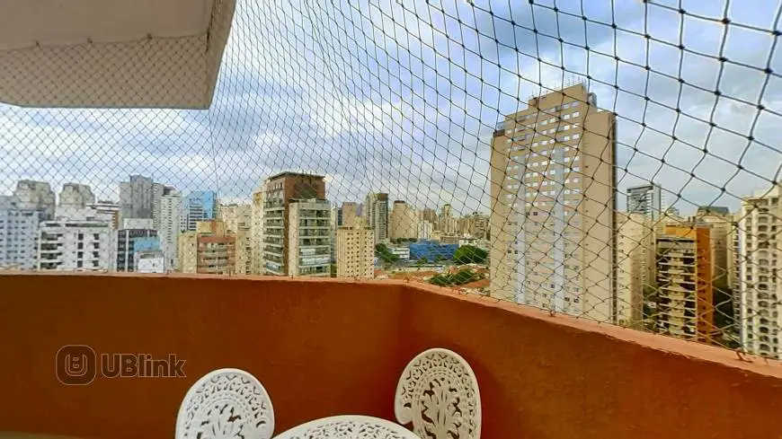 Foto 4 de Apartamento com 4 Quartos à venda, 157m² em Vila Nova Conceição, São Paulo