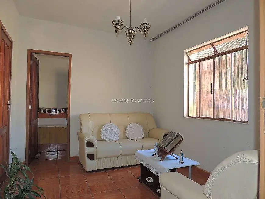 Foto 3 de Casa com 2 Quartos à venda, 155m² em Santa Luzia, Juiz de Fora