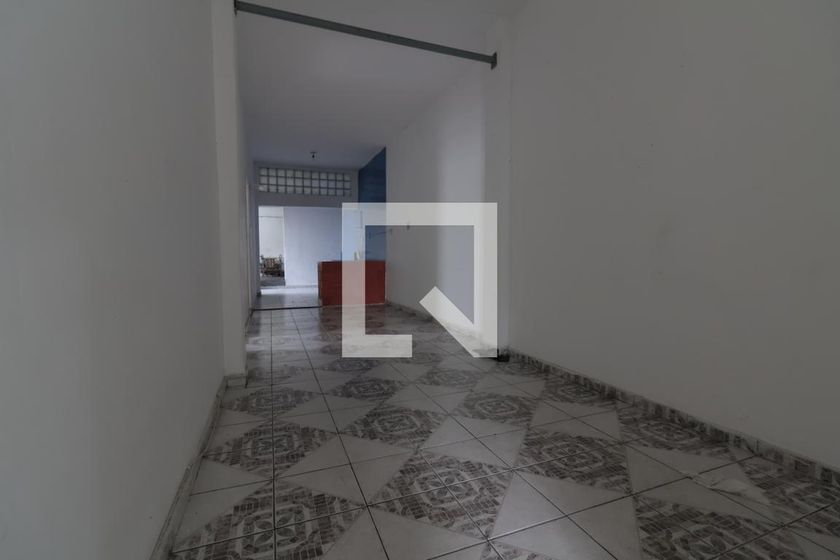 Foto 5 de Casa com 2 Quartos para alugar, 135m² em Vila Romana, São Paulo