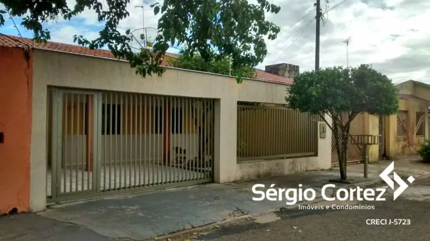 Foto 1 de Casa com 3 Quartos à venda, 221m² em Armindo Guazzi, Londrina