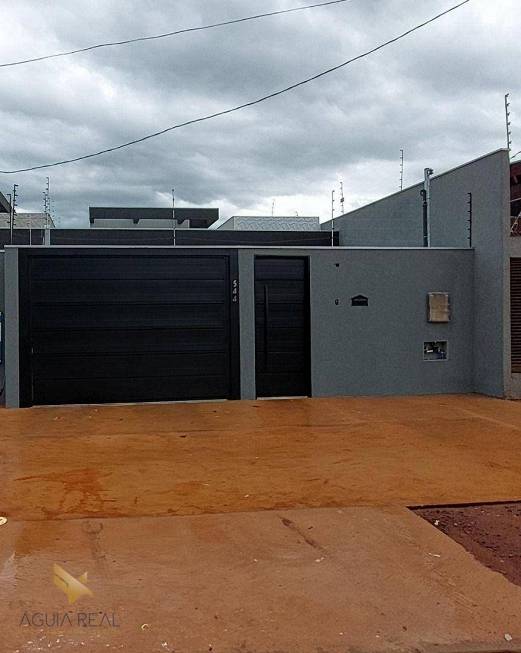 Foto 1 de Casa com 3 Quartos à venda, 130m² em Parque Residencial Rita Vieira, Campo Grande