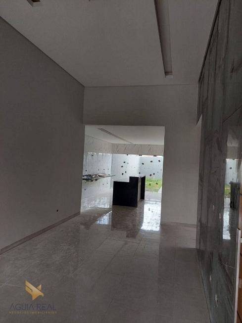 Foto 3 de Casa com 3 Quartos à venda, 130m² em Parque Residencial Rita Vieira, Campo Grande