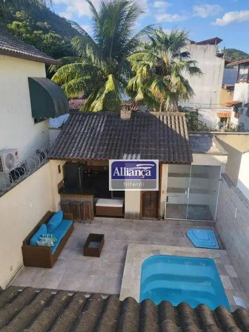 Foto 4 de Casa com 3 Quartos à venda, 153m² em Piratininga, Niterói