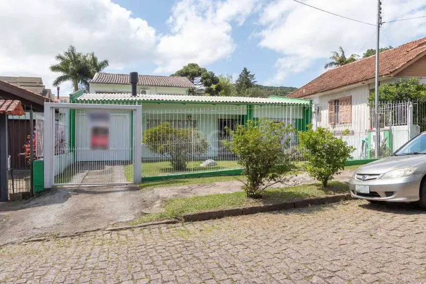Foto 2 de Casa com 4 Quartos à venda, 182m² em Ipanema, Porto Alegre