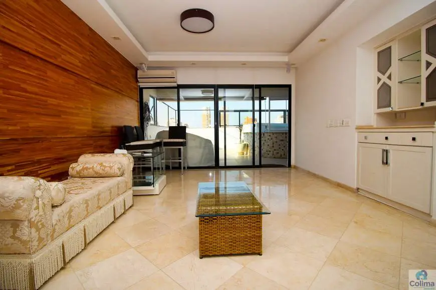 Foto 1 de Casa com 4 Quartos para venda ou aluguel, 360m² em Moema, São Paulo