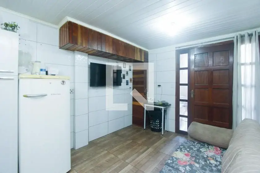 Foto 3 de Casa com 4 Quartos para alugar, 90m² em Rubem Berta, Porto Alegre