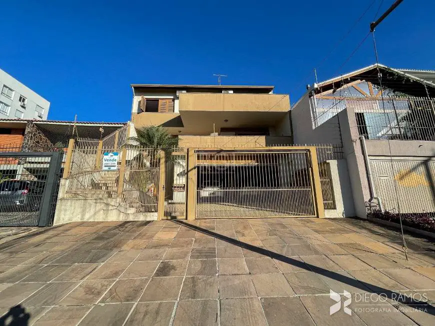 Foto 1 de Casa com 4 Quartos à venda, 430m² em Tristeza, Porto Alegre