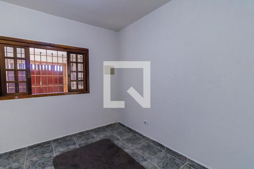 Foto 4 de Casa com 4 Quartos à venda, 132m² em Vila Ré, São Paulo