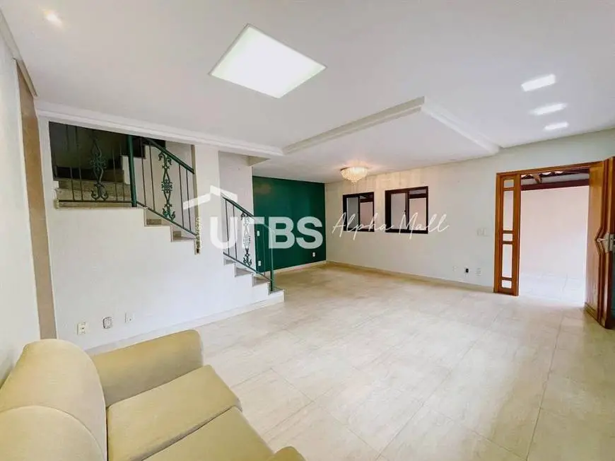 Foto 1 de Casa de Condomínio com 3 Quartos à venda, 168m² em Jardim América, Goiânia