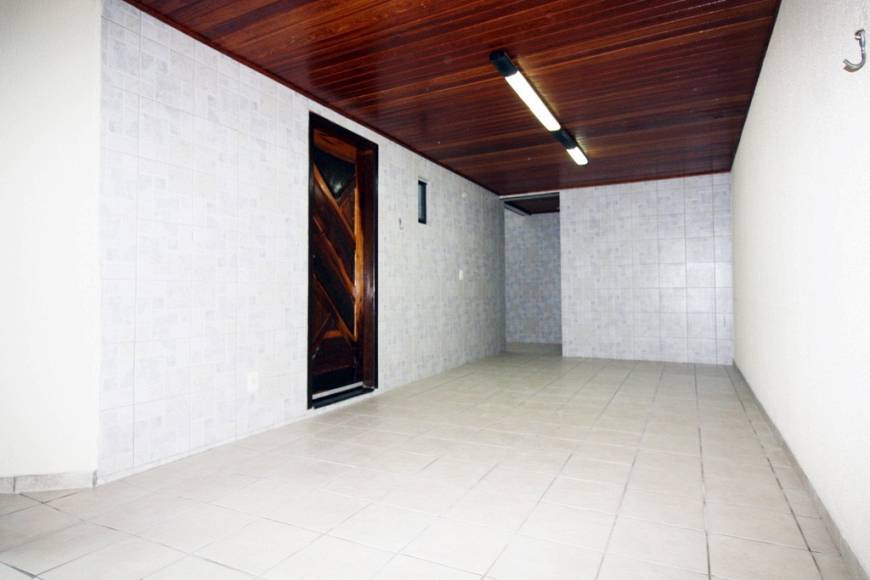 Foto 4 de Sobrado com 3 Quartos à venda, 160m² em Uberaba, Curitiba