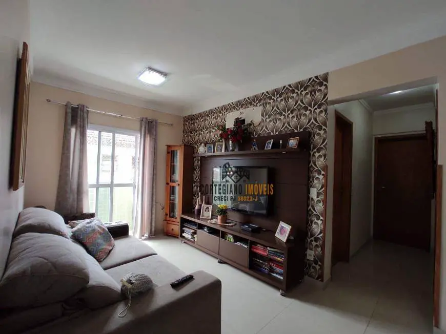 Foto 1 de Apartamento com 2 Quartos para alugar, 70m² em Encruzilhada, Santos