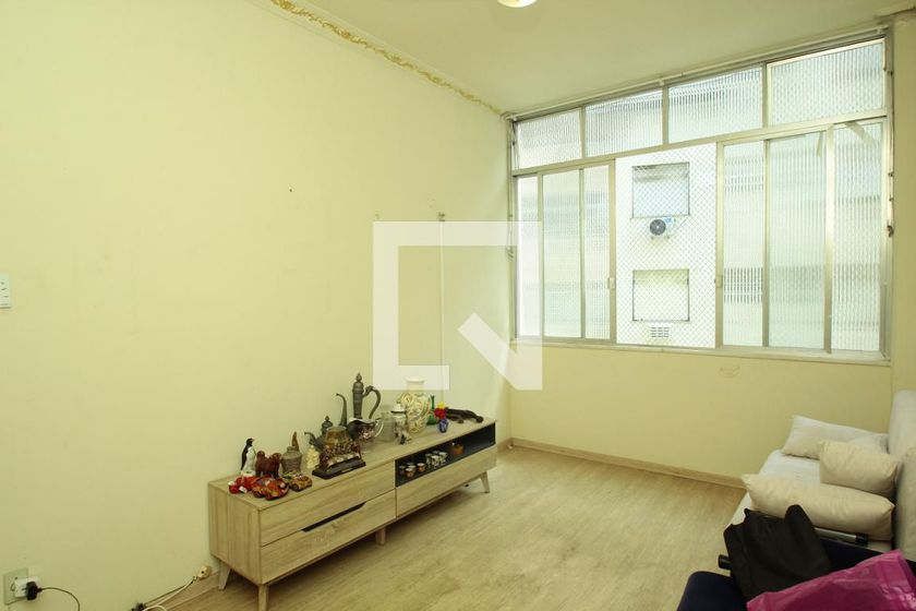 Foto 1 de Apartamento com 2 Quartos para alugar, 100m² em Laranjeiras, Rio de Janeiro