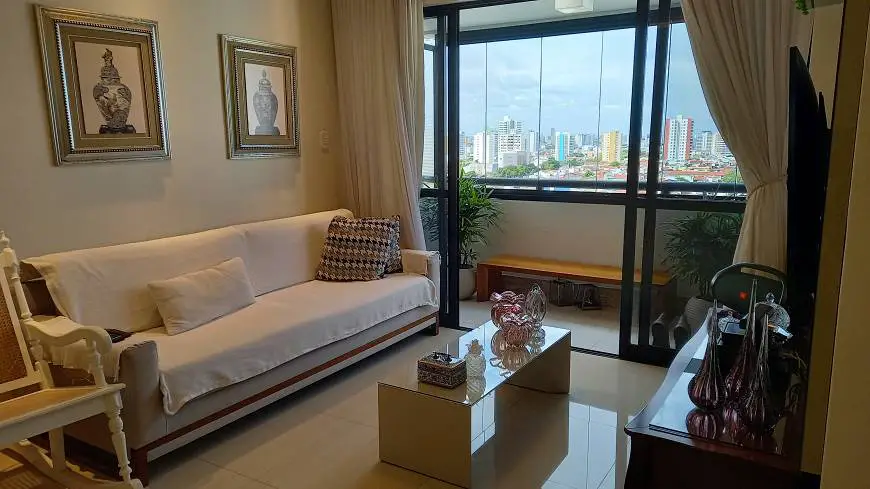 Foto 5 de Apartamento com 3 Quartos à venda, 110m² em Jardins, Aracaju