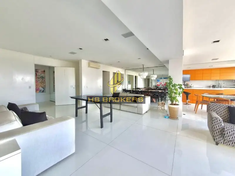 Foto 3 de Apartamento com 4 Quartos à venda, 247m² em Jardim Fonte do Morumbi , São Paulo