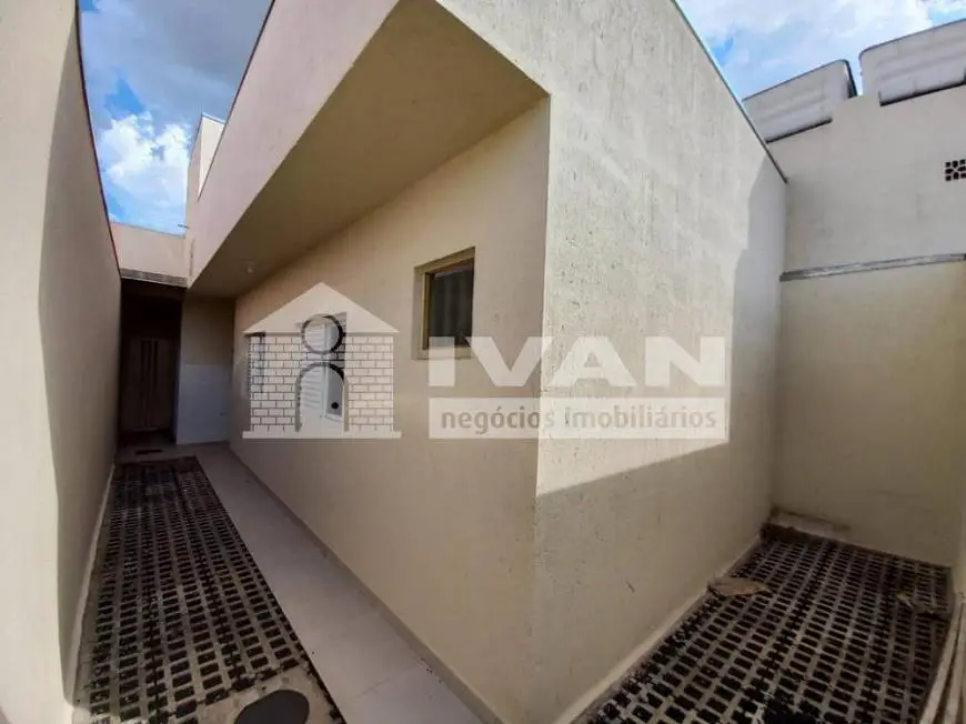 Foto 1 de Casa com 2 Quartos para alugar, 70m² em Martins, Uberlândia
