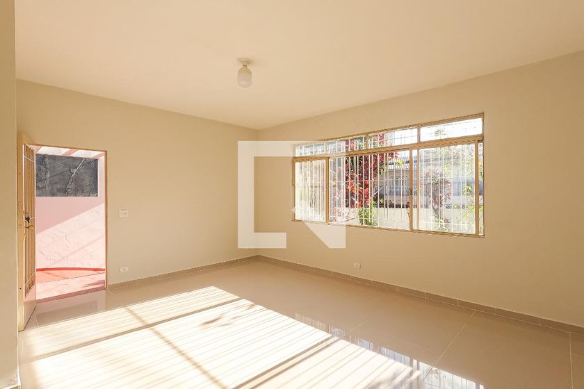 Foto 1 de Casa com 3 Quartos para alugar, 500m² em Jabaquara, São Paulo