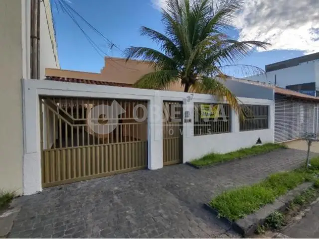 Foto 1 de Casa com 3 Quartos à venda, 150m² em Martins, Uberlândia