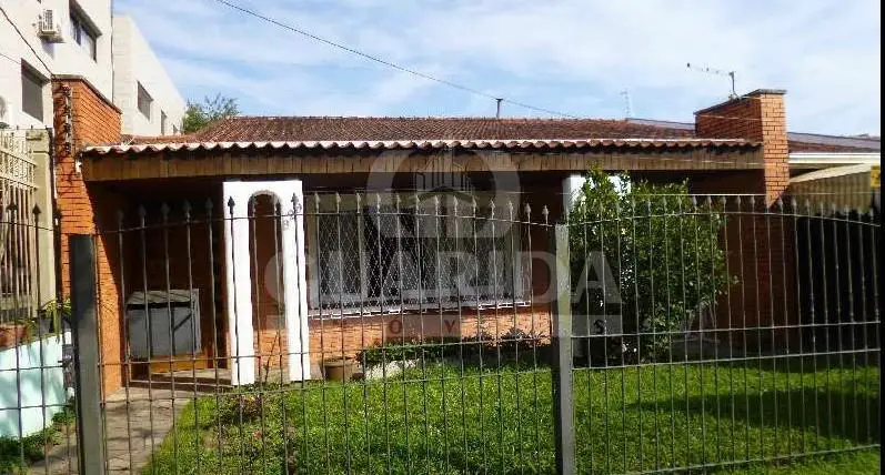 Foto 1 de Casa com 3 Quartos à venda, 300m² em Vila Assunção, Porto Alegre
