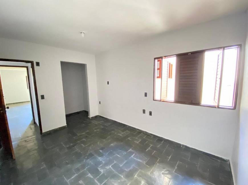 Foto 3 de Casa com 4 Quartos à venda, 290m² em Barro Duro, Maceió