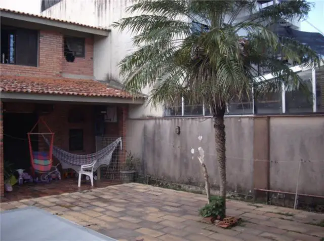 Foto 5 de Casa com 4 Quartos à venda, 238m² em Medianeira, Porto Alegre