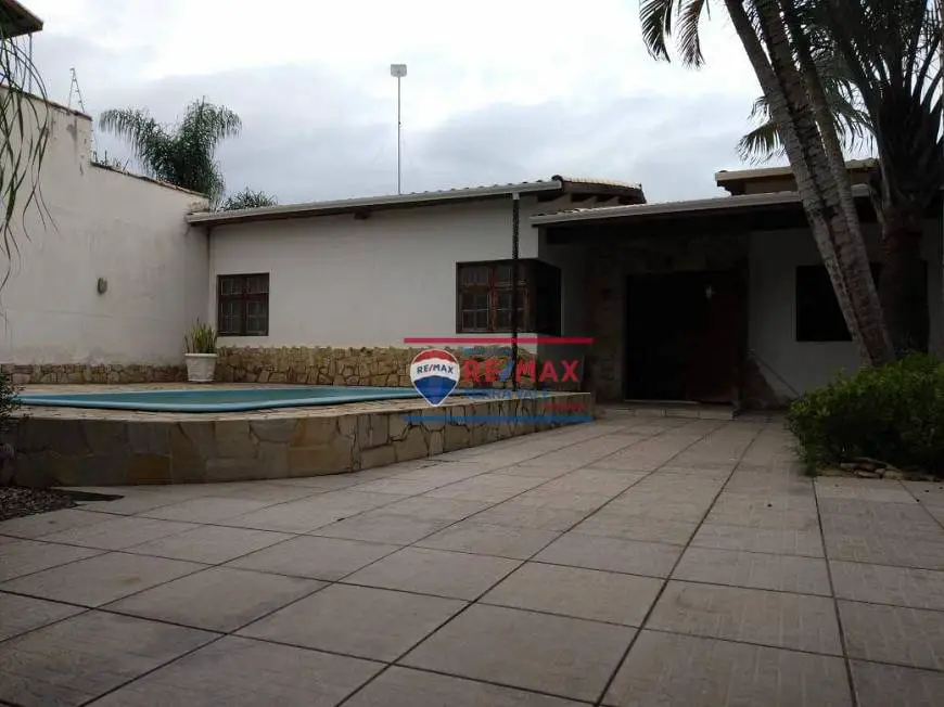 Foto 1 de Casa com 4 Quartos à venda, 251m² em Parque Mondesir, Lorena