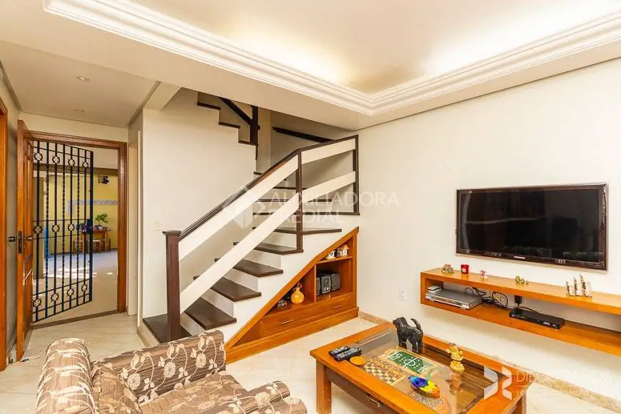 Foto 4 de Casa com 4 Quartos à venda, 156m² em Tristeza, Porto Alegre