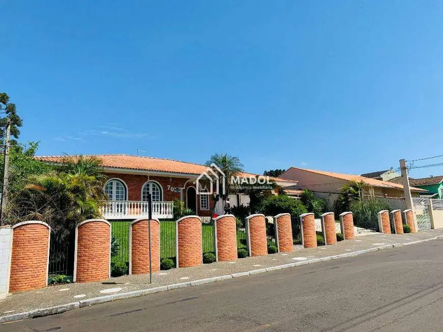 Foto 2 de Casa com 5 Quartos à venda, 382m² em Estrela, Ponta Grossa