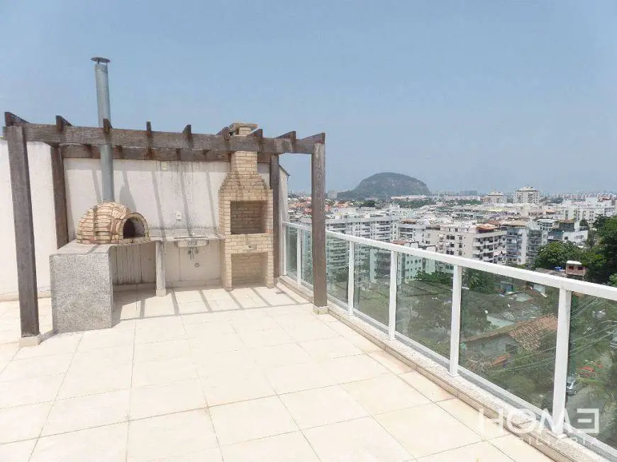 Foto 1 de Cobertura com 4 Quartos para venda ou aluguel, 211m² em Freguesia- Jacarepaguá, Rio de Janeiro