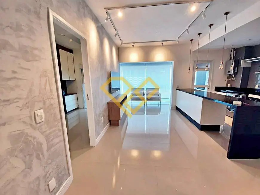 Foto 1 de Apartamento com 1 Quarto à venda, 57m² em Gonzaga, Santos