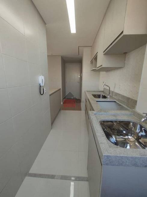 Foto 3 de Apartamento com 2 Quartos à venda, 41m² em Cambuci, São Paulo