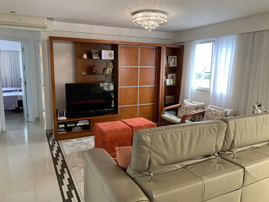 Foto 3 de Apartamento com 2 Quartos à venda, 86m² em Centro, Balneário Camboriú