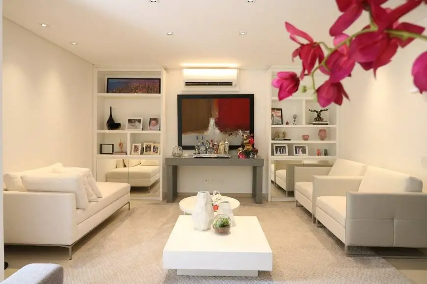 Foto 1 de Apartamento com 2 Quartos à venda, 145m² em Itaim Bibi, São Paulo