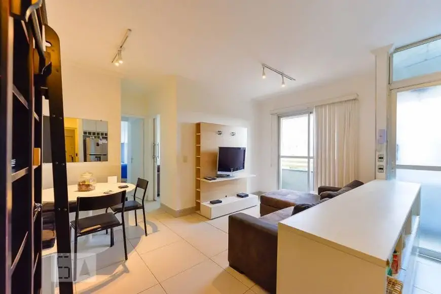 Foto 2 de Apartamento com 2 Quartos para alugar, 49m² em Pinheiros, São Paulo