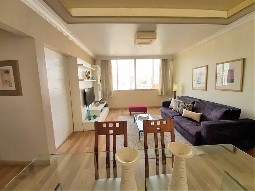 Foto 2 de Apartamento com 3 Quartos para alugar, 105m² em Pacaembu, São Paulo