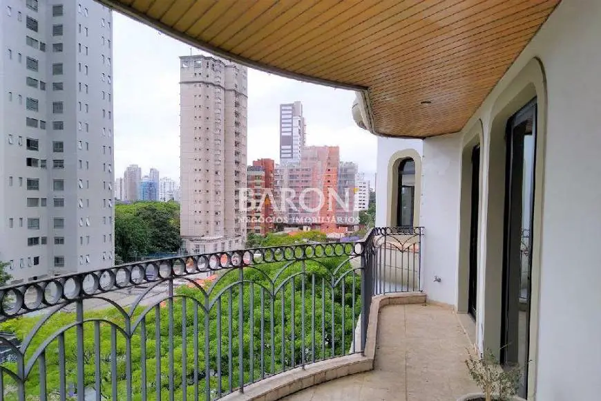 Foto 1 de Apartamento com 4 Quartos à venda, 252m² em Moema, São Paulo