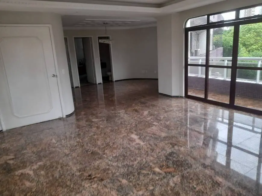 Foto 1 de Apartamento com 5 Quartos à venda, 280m² em Meireles, Fortaleza