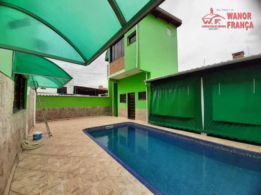 Foto 1 de Casa com 3 Quartos à venda, 335m² em Campo do Galvao, Guaratinguetá
