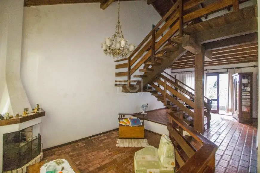 Foto 2 de Casa com 3 Quartos à venda, 218m² em Ipanema, Porto Alegre