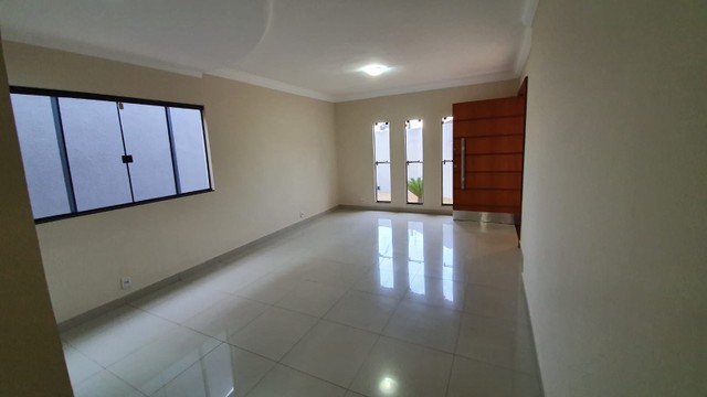 Foto 2 de Casa com 3 Quartos à venda, 330m² em Jardim Tropical, Aparecida de Goiânia