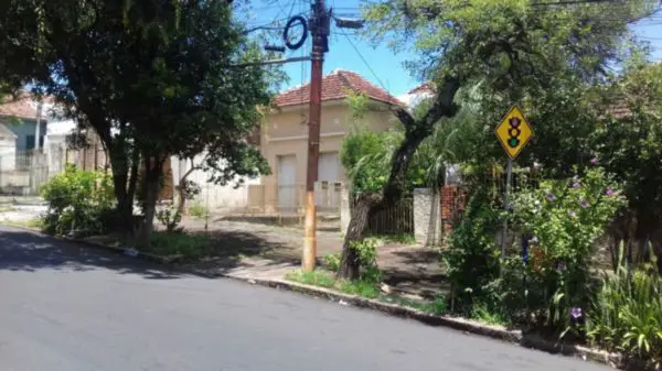 Foto 2 de Casa com 3 Quartos à venda, 250m² em Santo Antônio, Porto Alegre