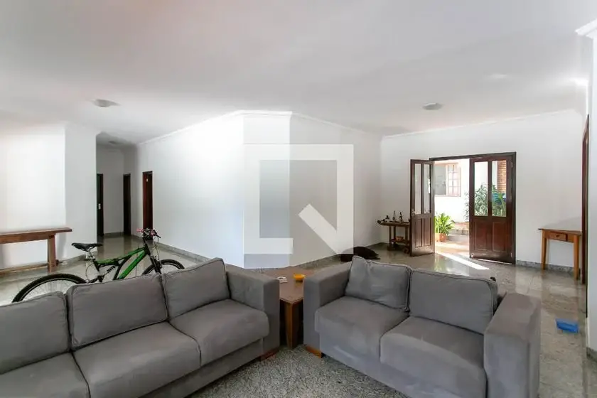 Foto 1 de Casa com 4 Quartos para alugar, 290m² em Bandeirantes, Belo Horizonte
