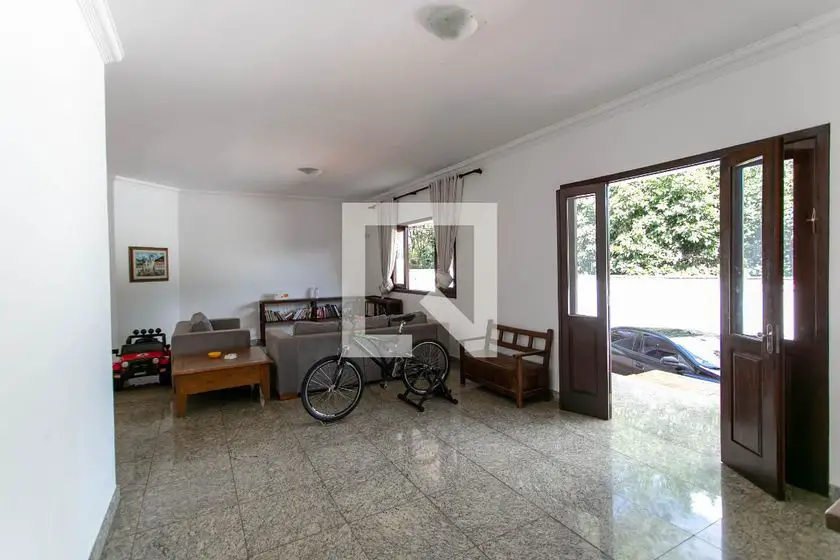 Foto 4 de Casa com 4 Quartos para alugar, 290m² em Bandeirantes, Belo Horizonte