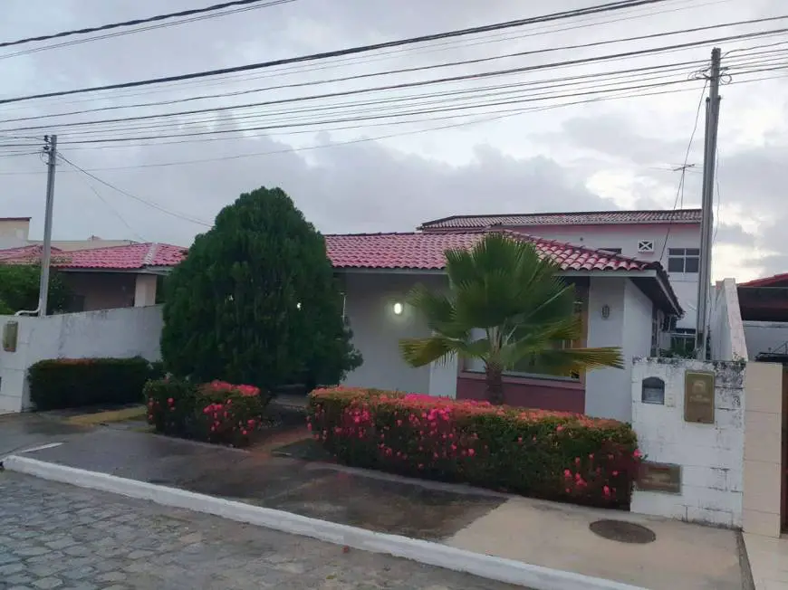 Foto 2 de Casa com 5 Quartos à venda, 200m² em Ponto Novo, Aracaju
