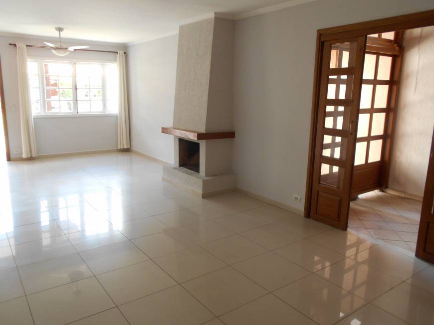 Foto 1 de Casa de Condomínio com 3 Quartos à venda, 160m² em Campo Limpo, São Paulo