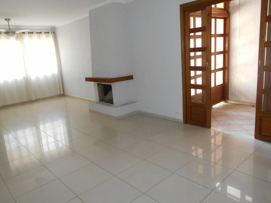 Foto 3 de Casa de Condomínio com 3 Quartos à venda, 160m² em Campo Limpo, São Paulo