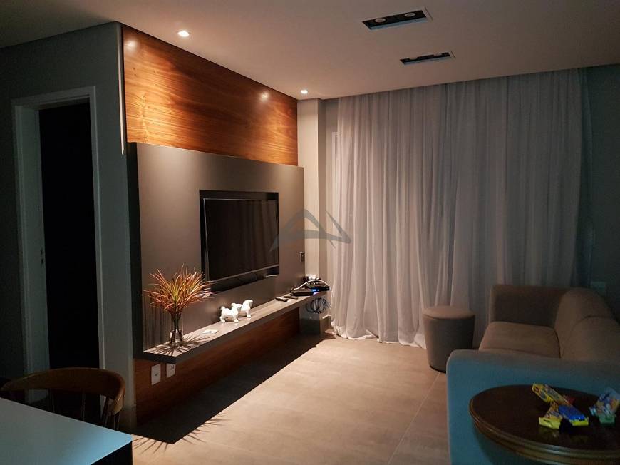 Foto 2 de Apartamento com 2 Quartos à venda, 65m² em Cambuí, Campinas