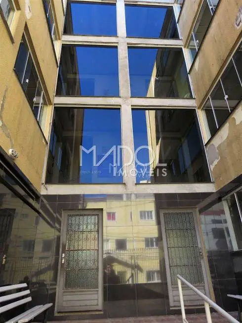 Foto 3 de Apartamento com 2 Quartos à venda, 84m² em Centro, Ponta Grossa