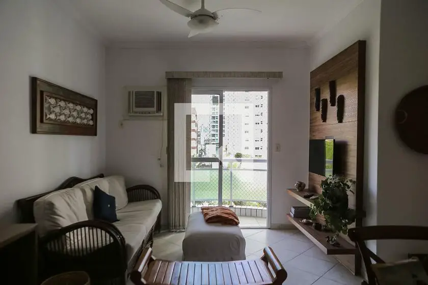 Foto 2 de Apartamento com 2 Quartos para alugar, 89m² em Gonzaga, Santos