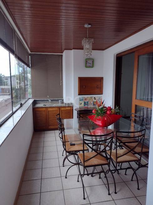 Foto 3 de Apartamento com 2 Quartos à venda, 87m² em Medianeira, Porto Alegre