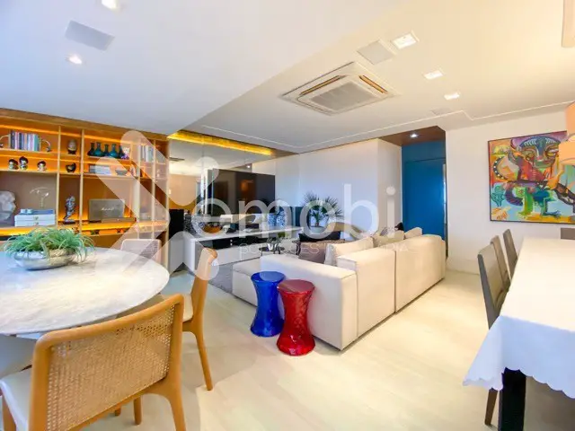 Foto 2 de Apartamento com 3 Quartos à venda, 176m² em Candelária, Natal